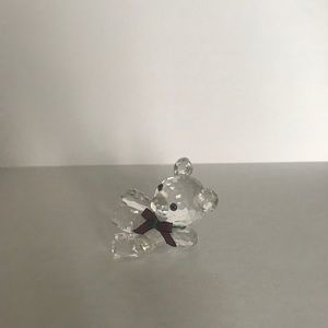 Swarovski crystal Kris sitting bear w scarf